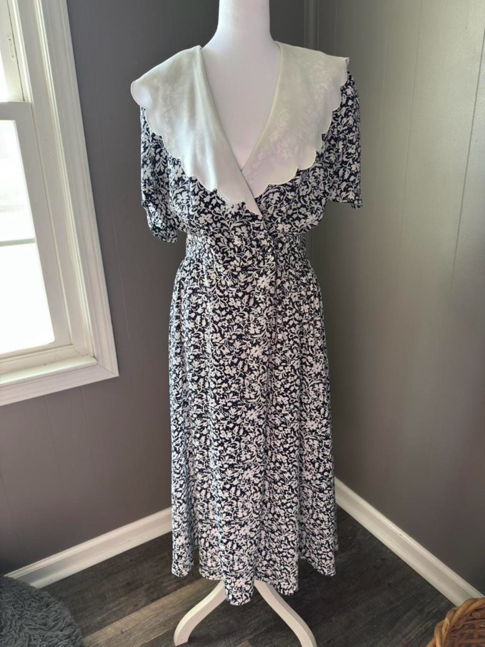 80s/90s White and Black Floral Midi Dress with Scalloped Collar